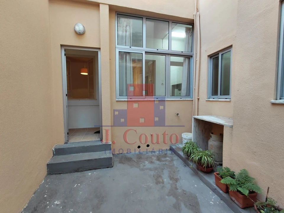 Apartamento T2 para Arrendamento em Nossa Senhora do Pópulo, Coto e São Gregório Foto 21