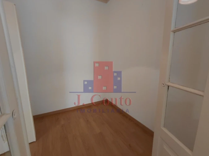 Apartamento T2 para Arrendamento em Nossa Senhora do Pópulo, Coto e São Gregório Foto 5