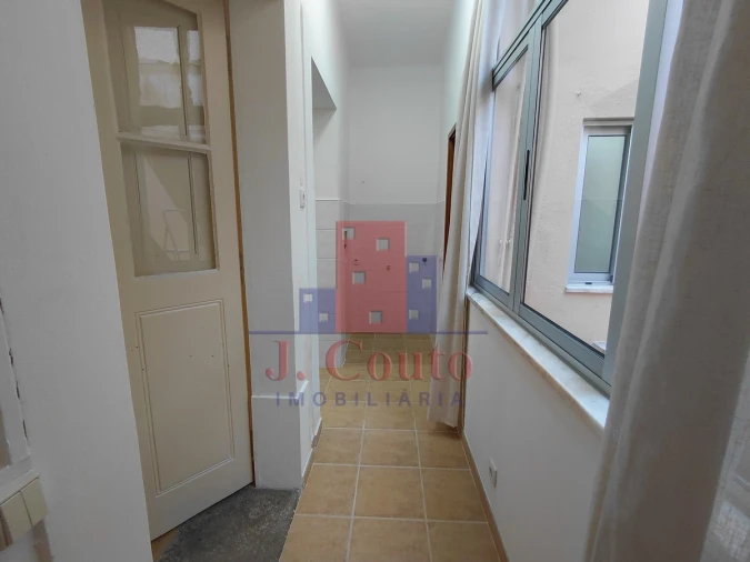 Apartamento T2 para Arrendamento em Nossa Senhora do Pópulo, Coto e São Gregório Foto 14