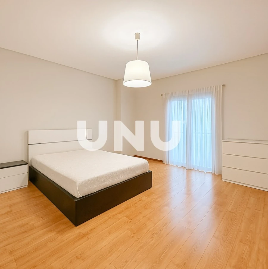 Apartamento T2 para Arrendamento em Vila Franca de Xira Foto 3