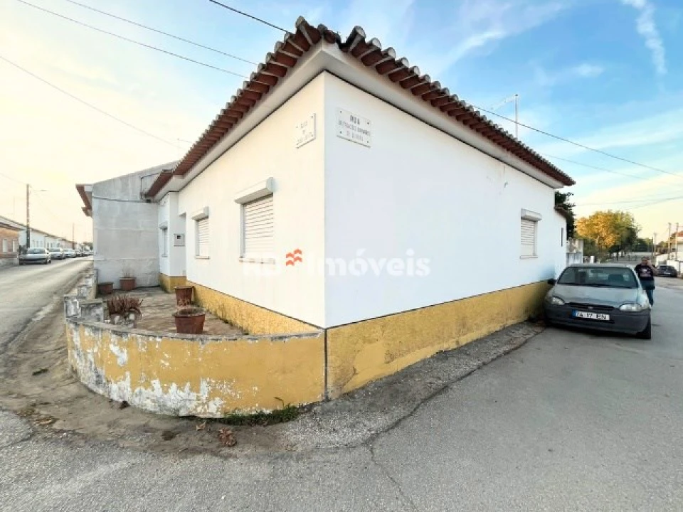 Moradia T3 para Venda em Riachos Foto 18