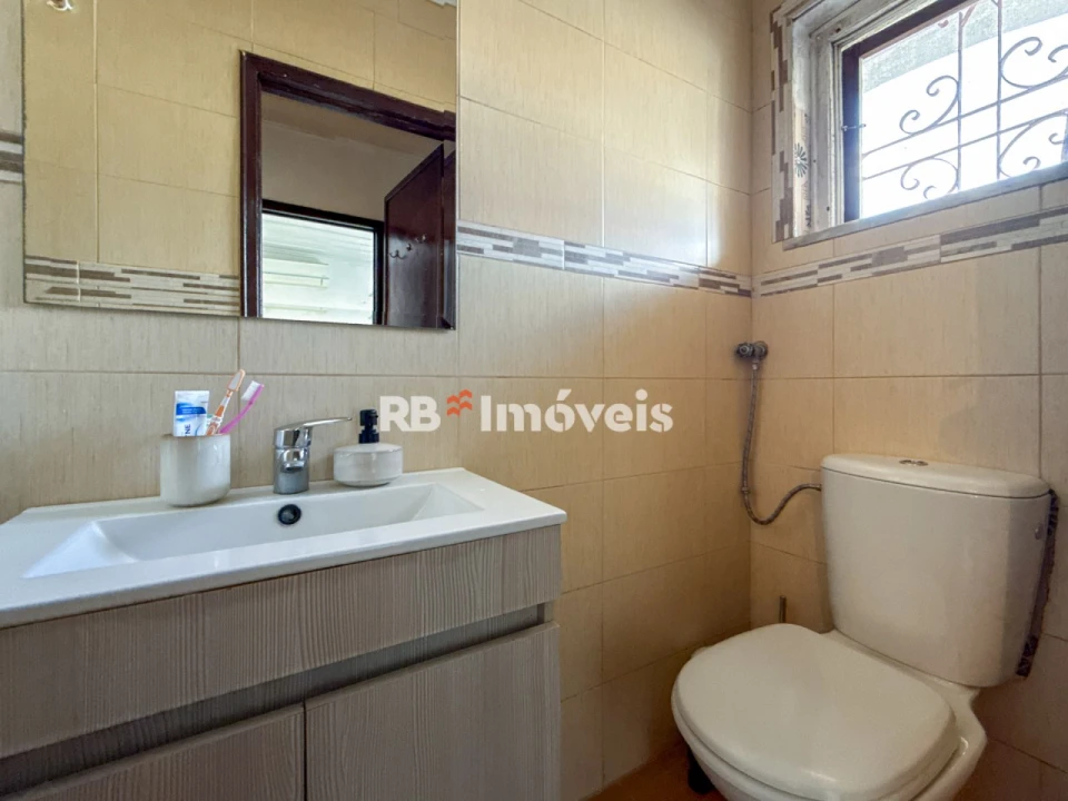 Moradia T3 para Venda em Golegã Foto 17