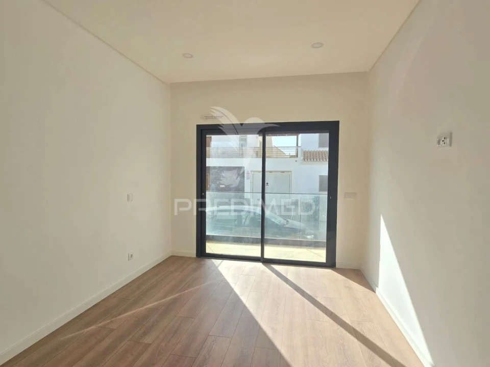 Apartamento T2 para Venda em Conceição e Cabanas de Tavira Foto 13