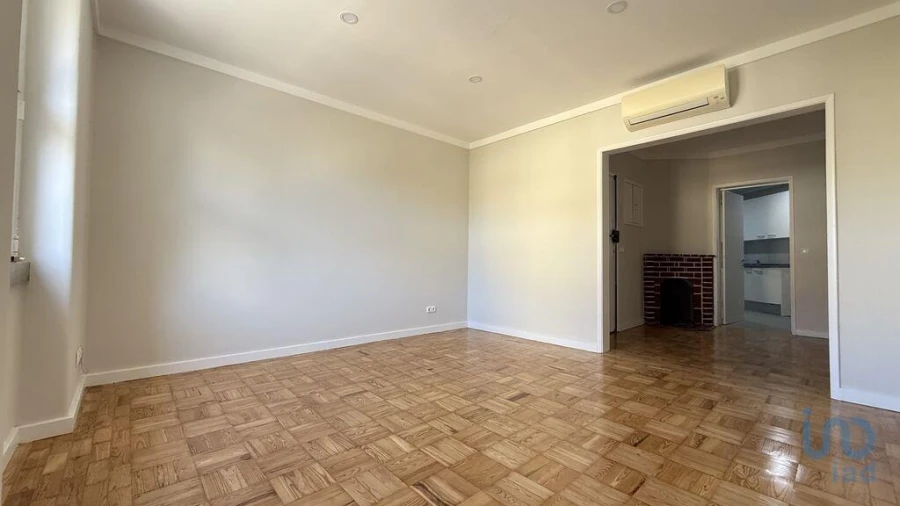 Apartamento T2 para Arrendamento em Avenidas Novas Foto 4