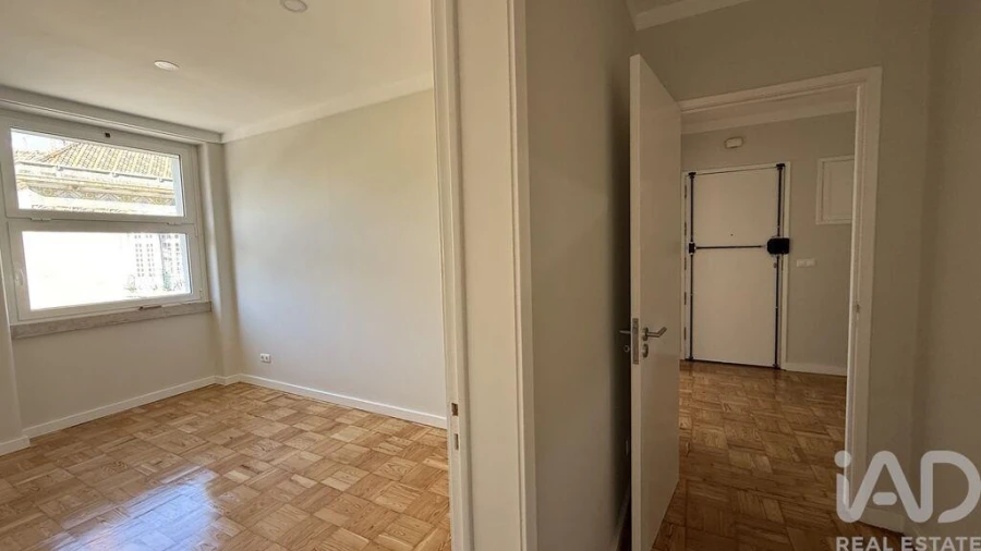 Apartamento T2 para Arrendamento em Avenidas Novas Foto 23