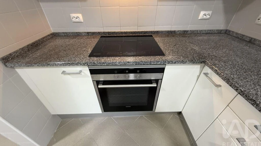 Apartamento T2 para Arrendamento em Avenidas Novas Foto 19