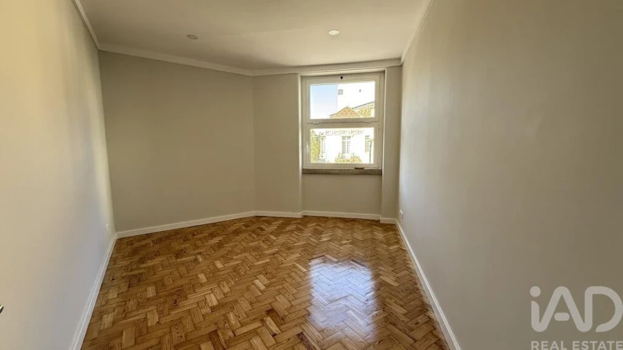 Apartamento T2 para Arrendamento em Avenidas Novas Foto 24