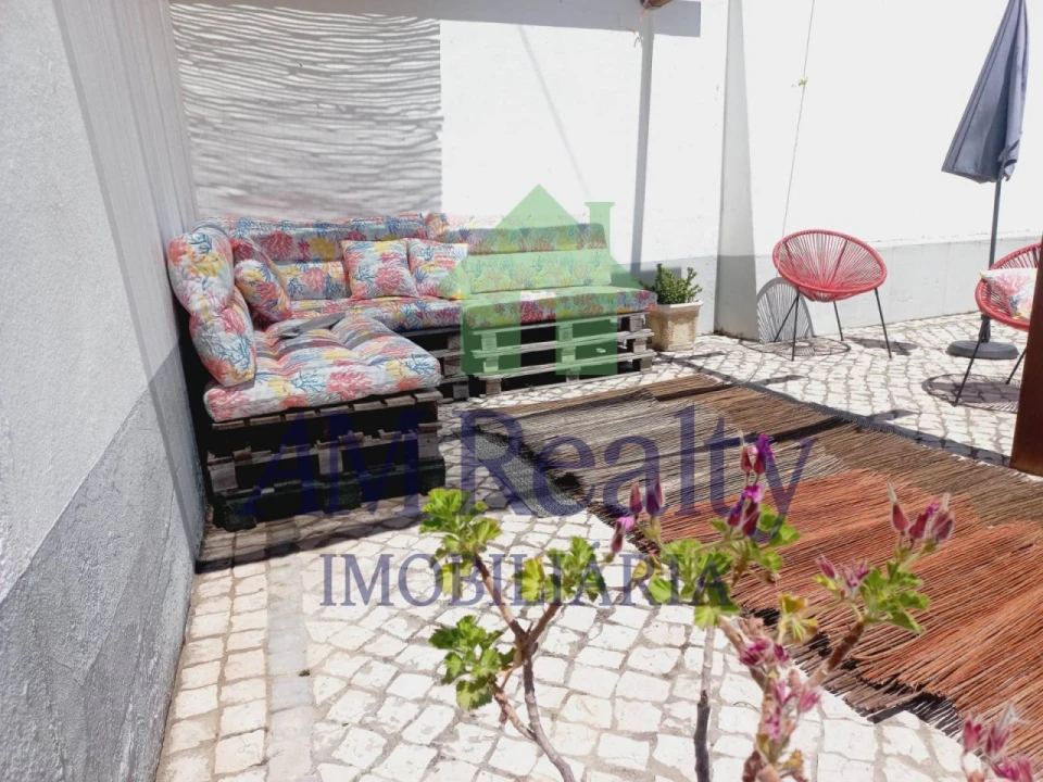 Moradia T4 para Venda em Peral Foto 19