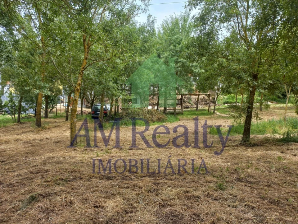 Moradia T4 para Venda em Peral Foto 23