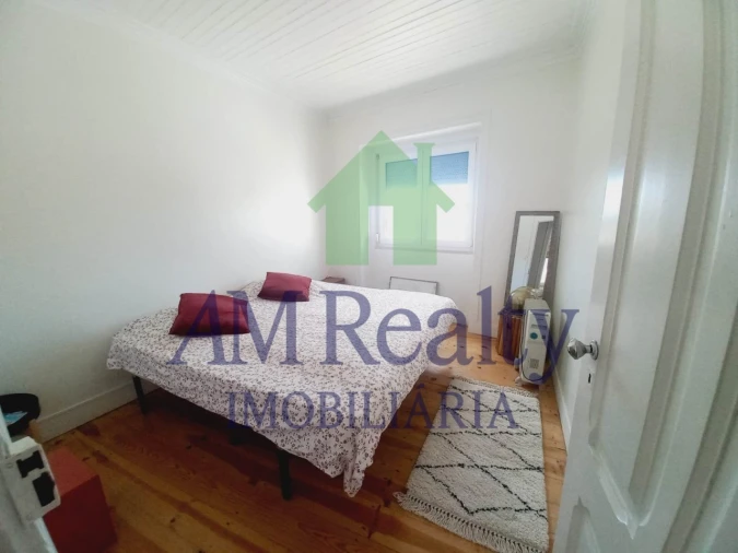 Moradia T4 para Venda em Peral Foto 10