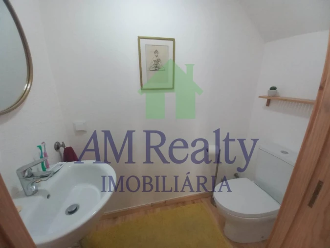 Moradia T4 para Venda em Peral Foto 12