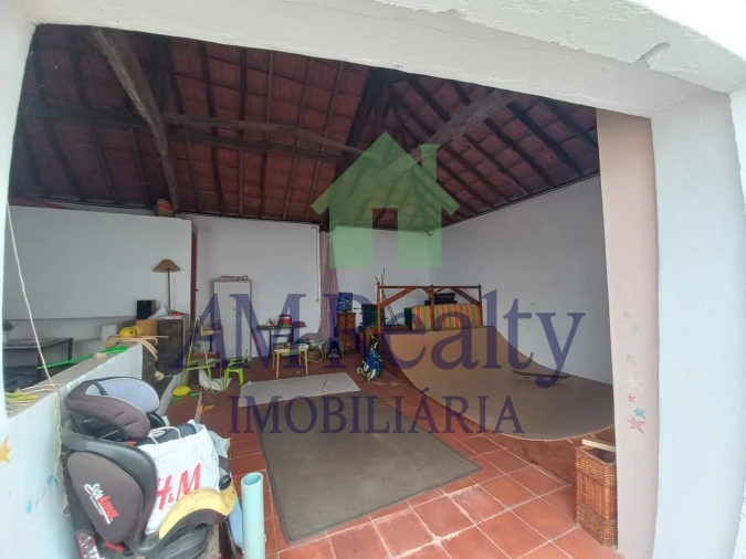 Moradia T4 para Venda em Peral Foto 15
