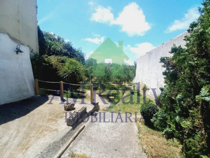 Moradia T4 para Venda em Peral Foto 16