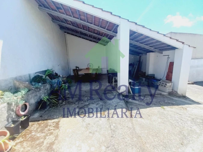 Moradia T4 para Venda em Peral Foto 21