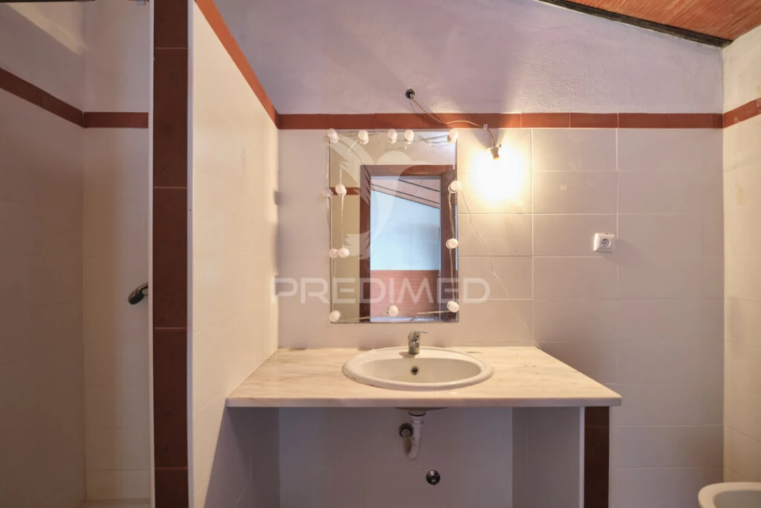 Moradia T4 para Venda em Santo Agostinho e São João Baptista e Santo Amador Foto 20