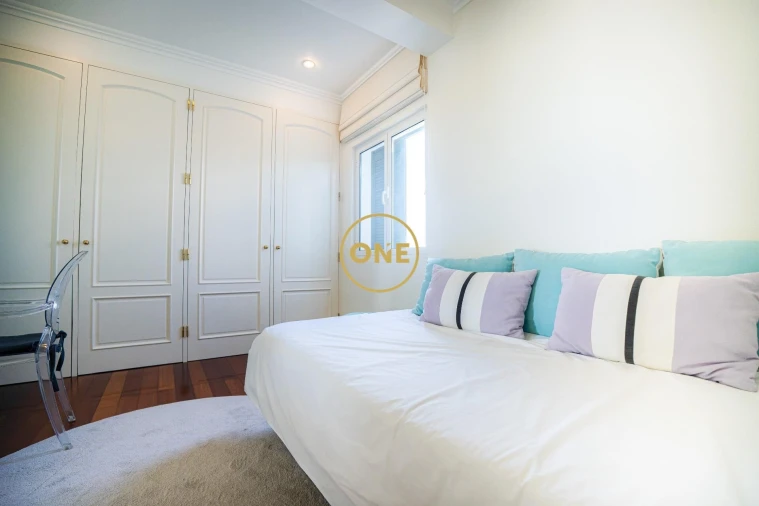 Moradia T5 para Venda em Rabo de Peixe Foto 31