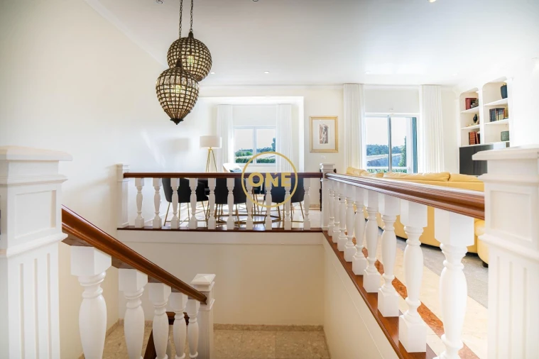 Moradia T5 para Venda em Rabo de Peixe Foto 22