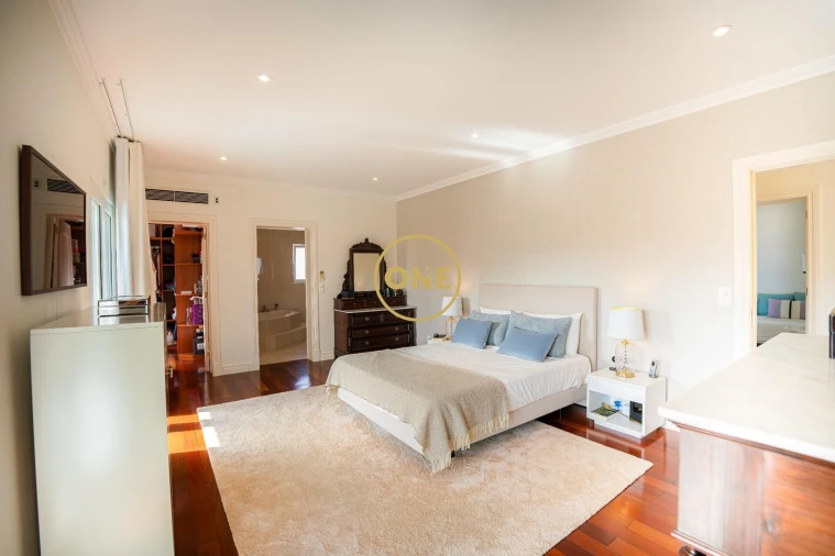 Moradia T5 para Venda em Rabo de Peixe Foto 34