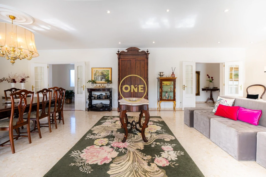 Moradia T5 para Venda em Rabo de Peixe Foto 11