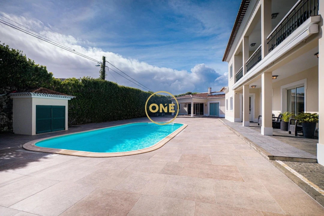 Moradia T5 para Venda em Rabo de Peixe Foto 46