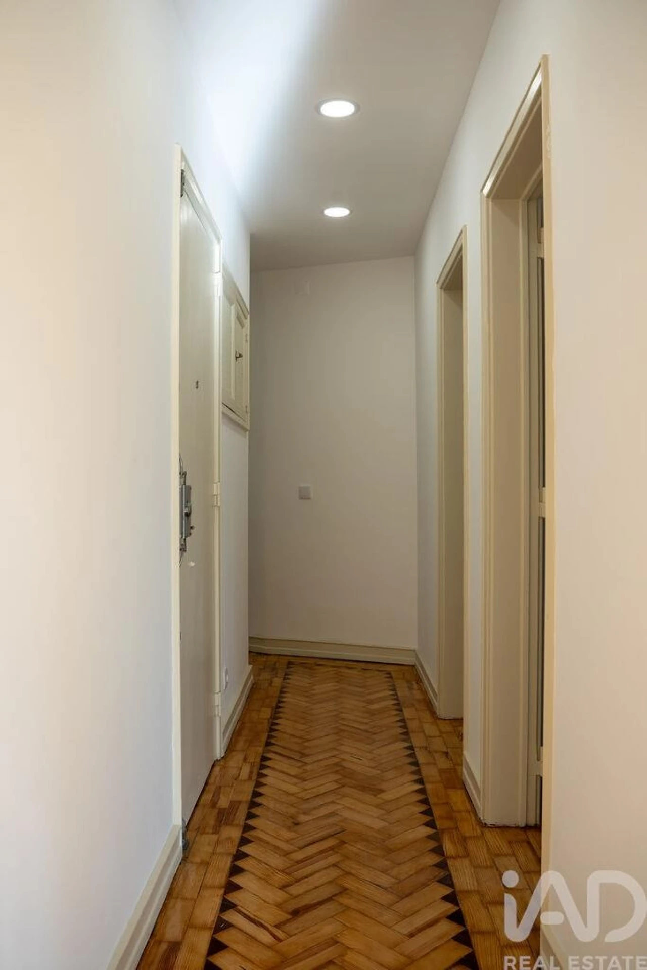 Apartamento T4 para Arrendamento em Avenidas Novas Foto 16
