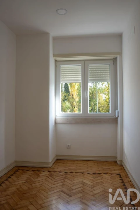 Apartamento T4 para Arrendamento em Avenidas Novas