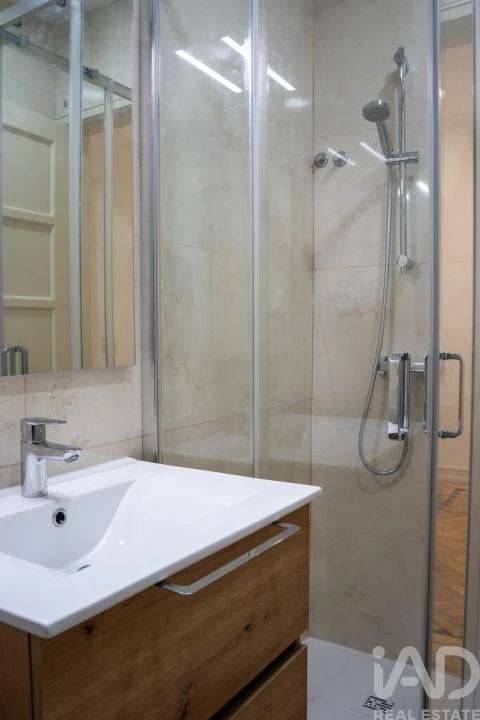 Apartamento T4 para Arrendamento em Avenidas Novas