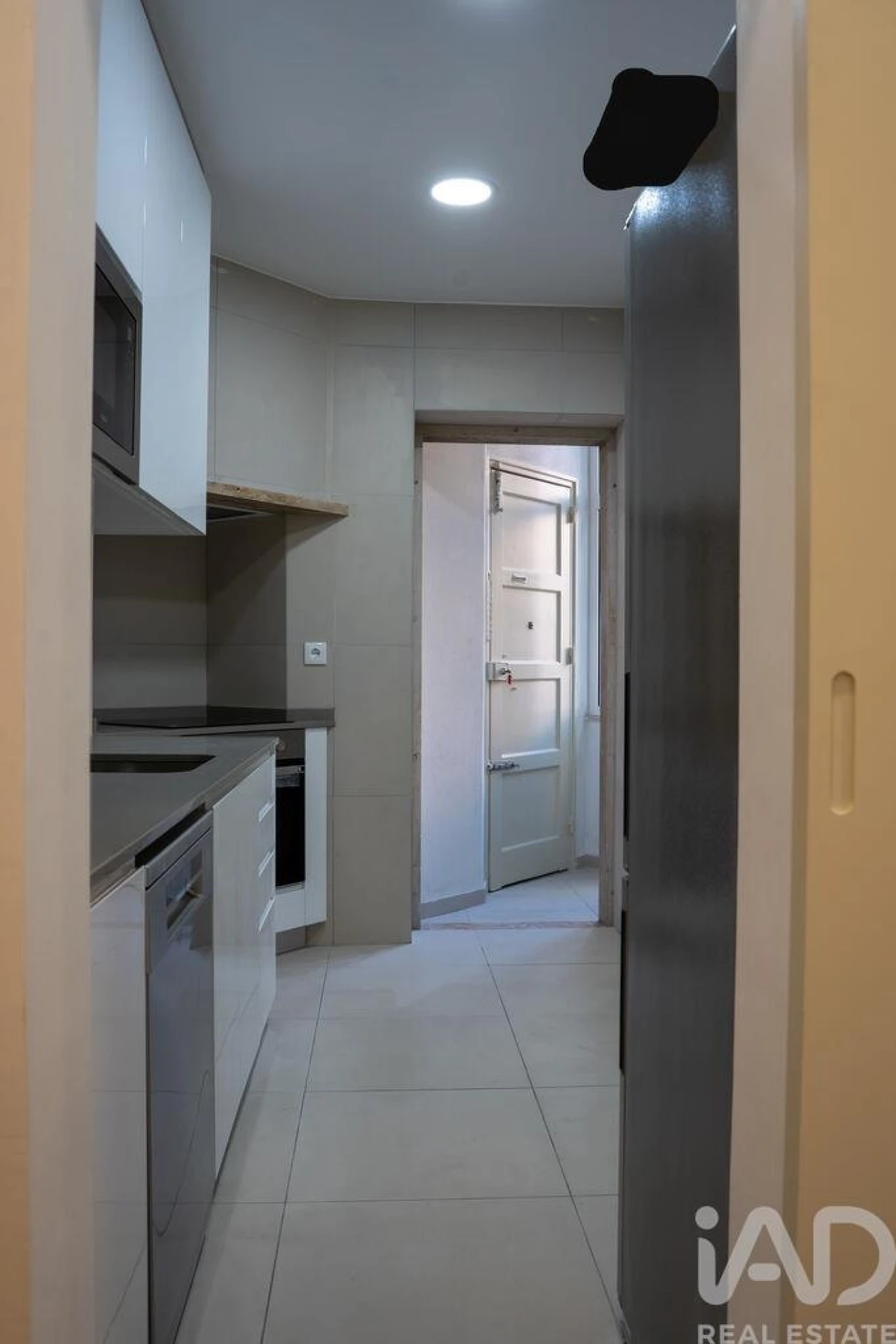 Apartamento T4 para Arrendamento em Avenidas Novas Foto 8
