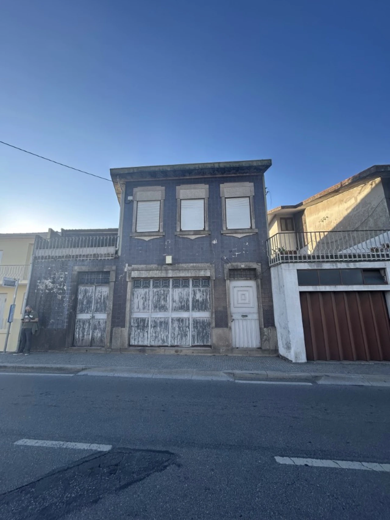 Armazém para Venda em Milheiros Foto 2