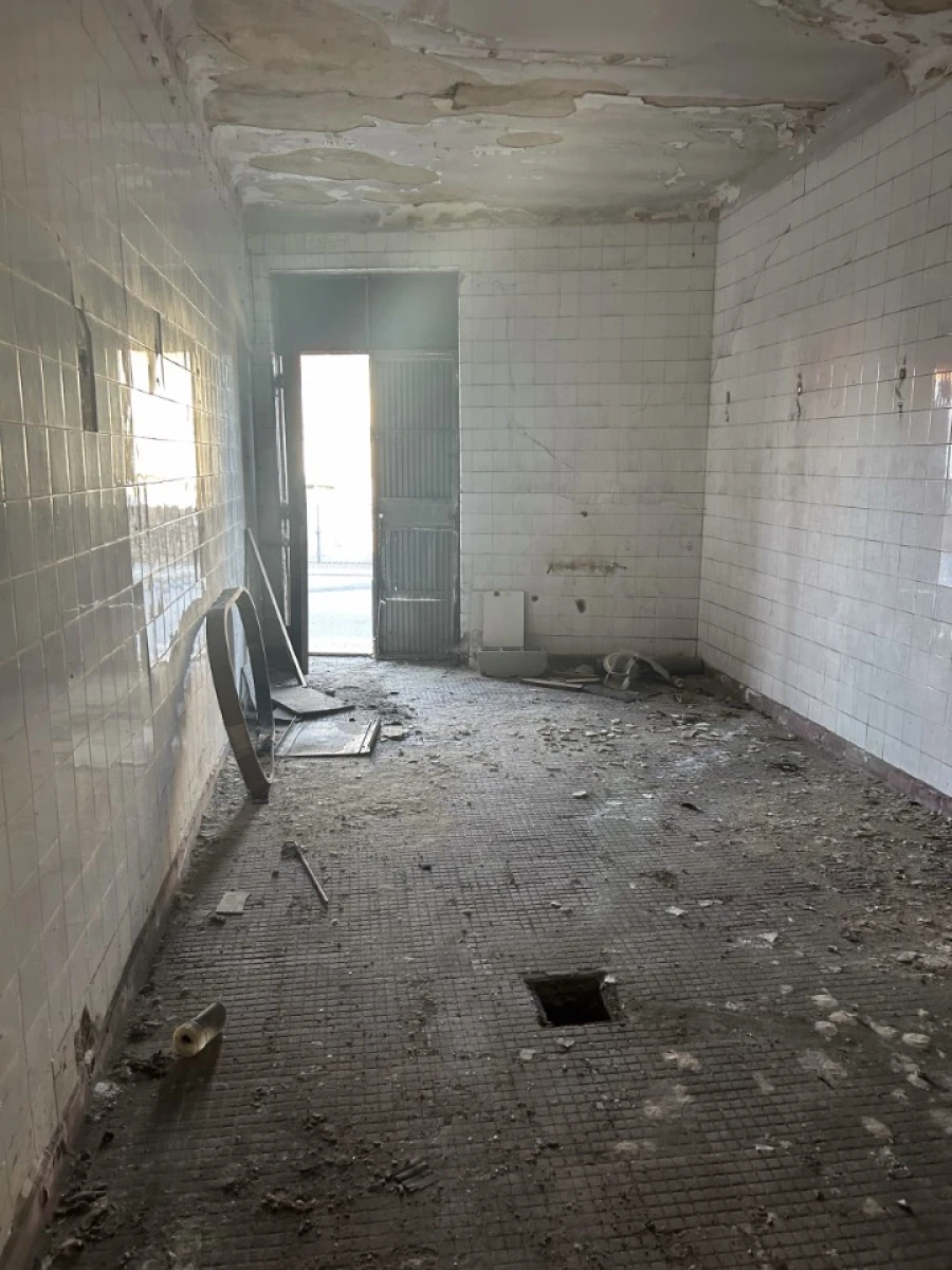 Armazém para Venda em Milheiros Foto 6