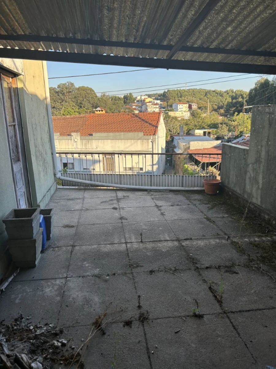 Armazém para Venda em Milheiros Foto 11