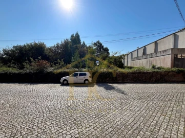 Terreno para Venda em Castêlo da Maia