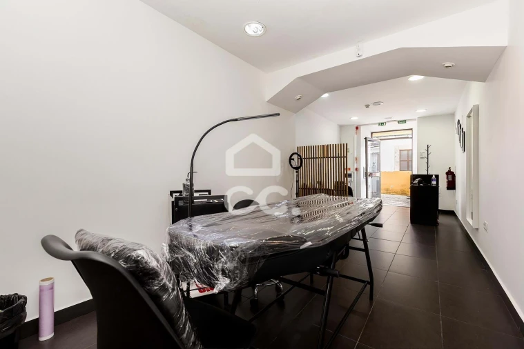 Moradia T12 para Venda em Nossa Senhora da Conceição e São Bartolomeu Foto 16