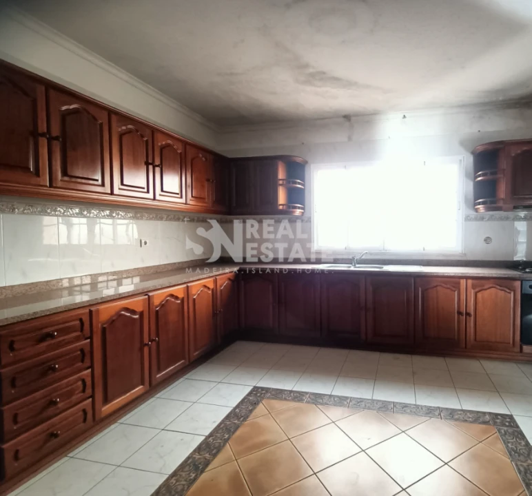 Moradia T3 para Venda em Canhas Foto 13