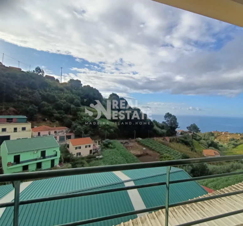 Moradia T3 para Venda em Canhas Foto 11