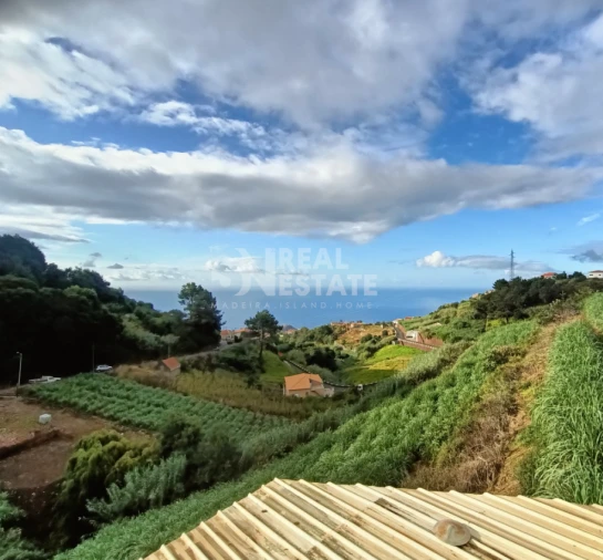 Moradia T3 para Venda em Canhas Foto 28