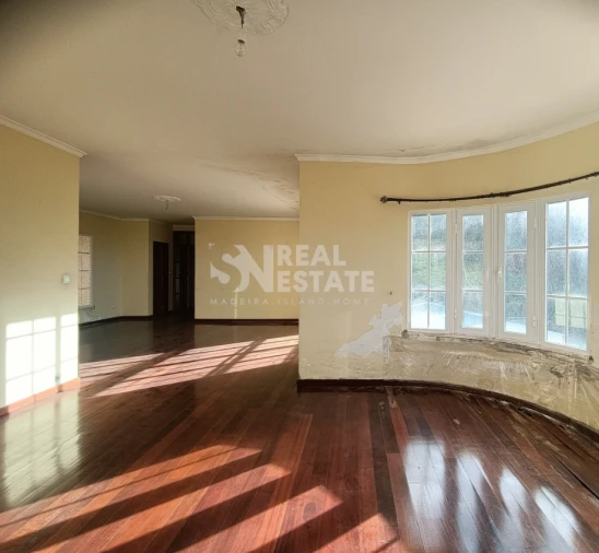 Moradia T3 para Venda em Canhas Foto 8