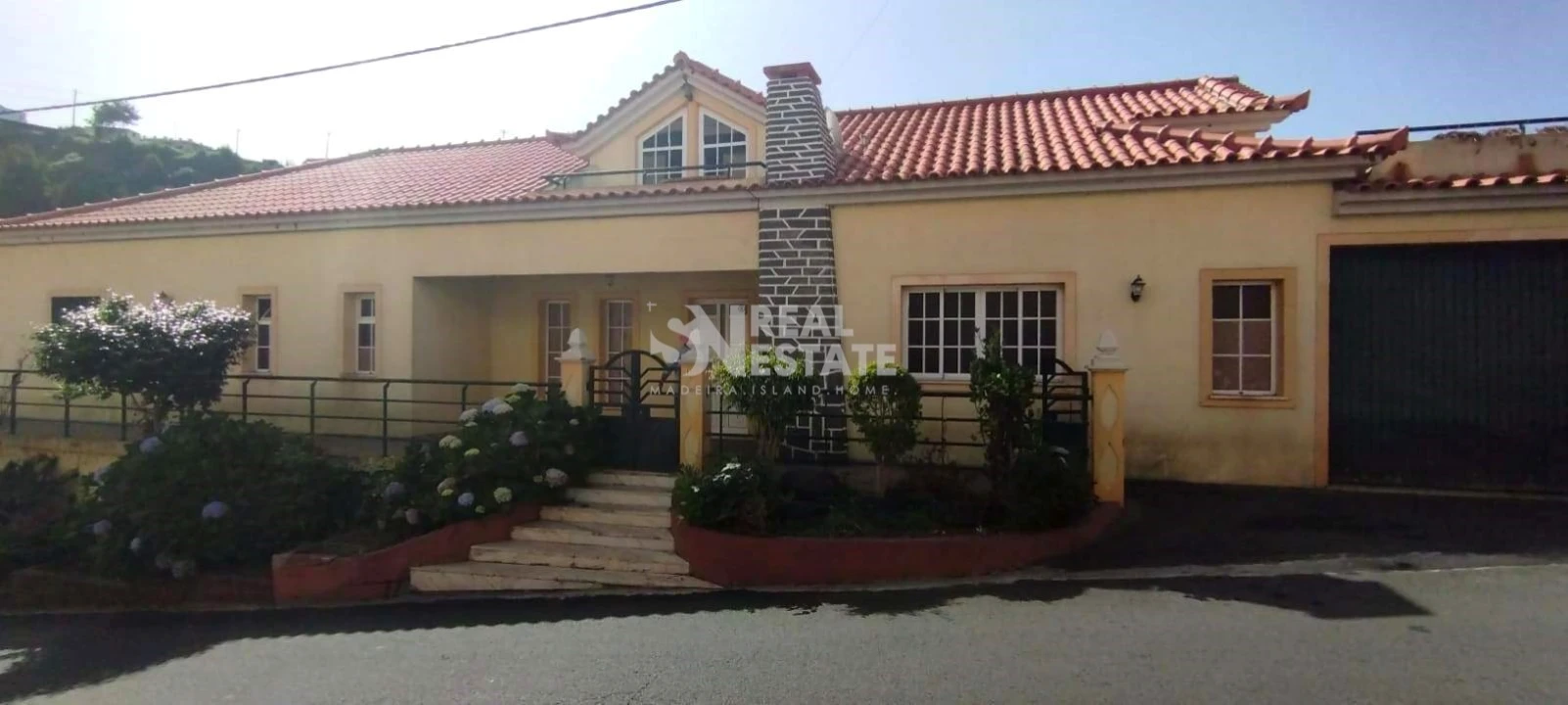 Moradia T3 para Venda em Canhas Foto 1