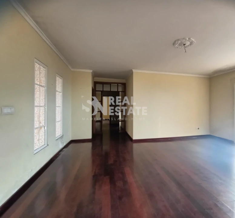 Moradia T3 para Venda em Canhas Foto 5