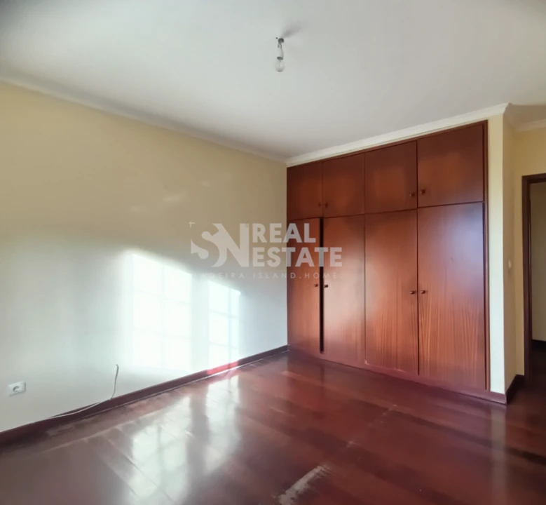 Moradia T3 para Venda em Canhas Foto 25