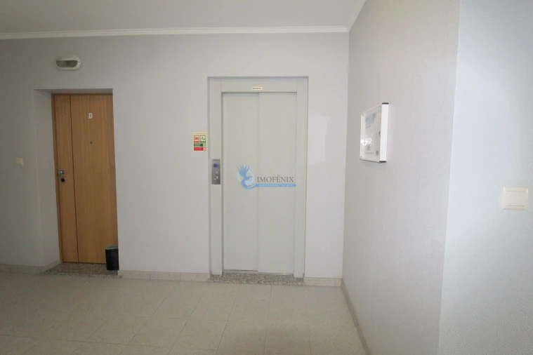 Apartamento T2 para Venda em Albufeira e Olhos de Água Foto 2