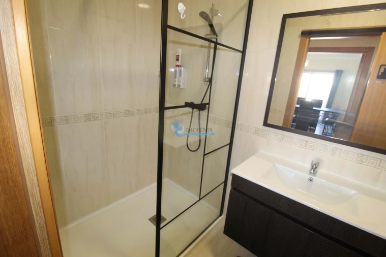 Apartamento T2 para Venda em Albufeira e Olhos de Água Foto 19