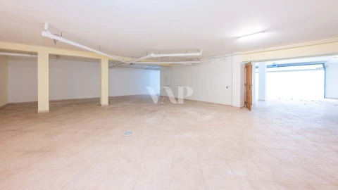 Moradia T4 para Venda em Quarteira