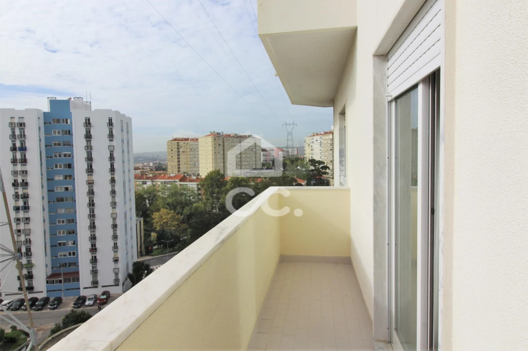 Apartamento T3 para Arrendamento em Odivelas Foto 18