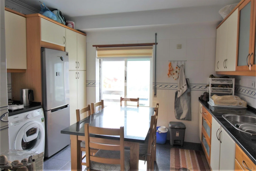 Apartamento T3 para Arrendamento em Odivelas Foto 5