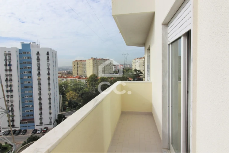 Apartamento T3 para Arrendamento em Odivelas Foto 18