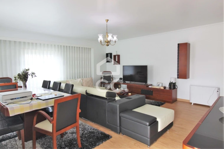 Apartamento T3 para Arrendamento em Odivelas Foto 2