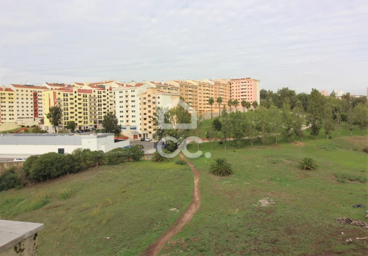 Apartamento T3 para Arrendamento em Odivelas Foto 12