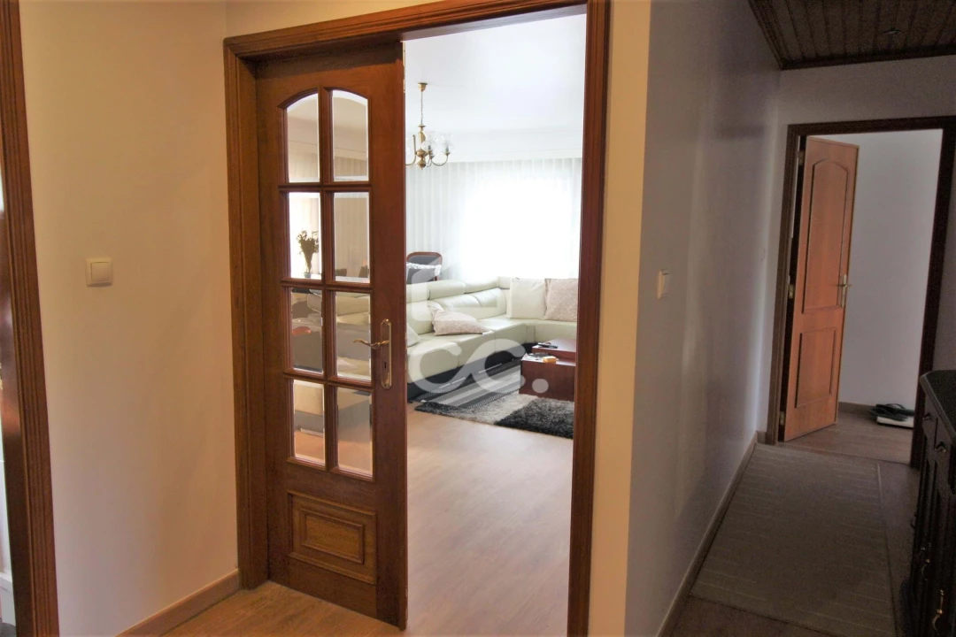 Apartamento T3 para Arrendamento em Odivelas Foto 3