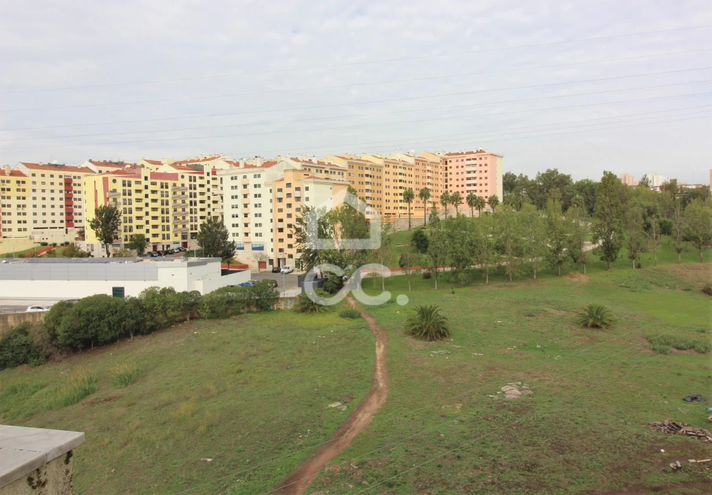 Apartamento T3 para Arrendamento em Odivelas Foto 12